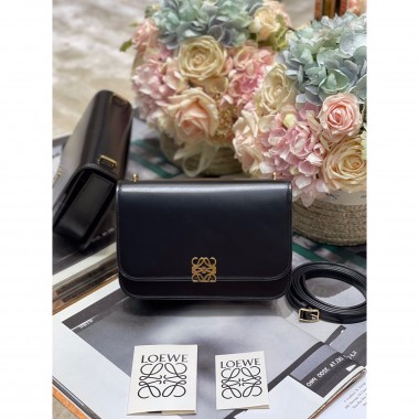 Loewe Medium Goya in Box Calfskin 