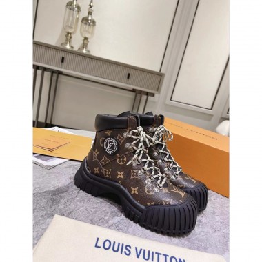 LV Ruby Flat Ranger  , Size 38-45