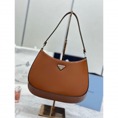 Borsa a spalla Prada Cleo in pelle spazzolata-Brown