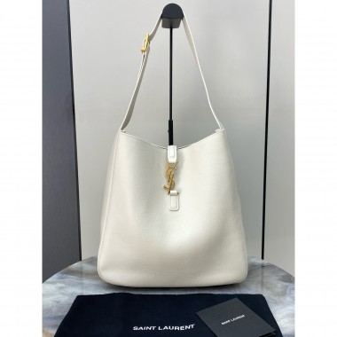 Saint Laurent LE 5 À 7 Supple Large in grained leather -White