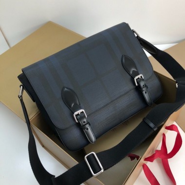  Burberry London Messenger 