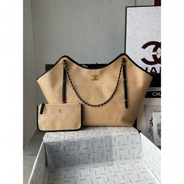 Chanel Maxi Borsa Shopping
