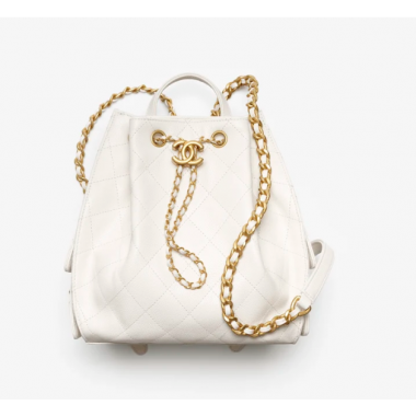 Chanel 25 Medium Backpack in Grained Calfskin-White