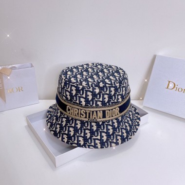  D-Oblique Small Brim Bucket Hat