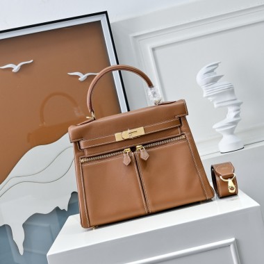Hermes Kelly Lakis Pocket 28 / 32 in Swift Leather-Brown