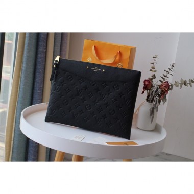 Louis Vuitton Daily Pouch