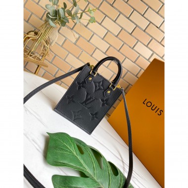 Louis Vuitton Petit Sac Plat 
