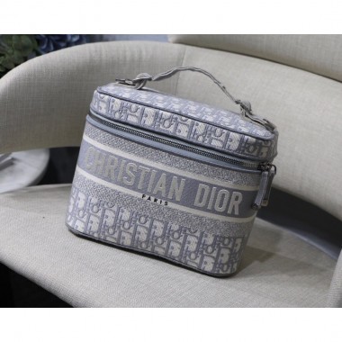 Ricamo Beauty Case Diortravel  