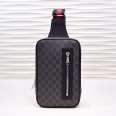 Gucci Marsupio nero con GG 