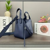 Loewe Compact Hammock bag in Classic Calfskin-Deep navy blue