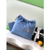 Chanel 22 Small Handbag-Blue denim 