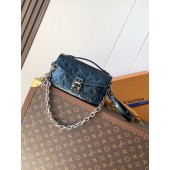 M26456 Pochette Métis East West