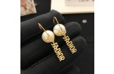 Orecchini Dior di alta qualità in vendita