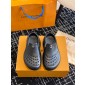  LV shark Clog   , Size 39-45