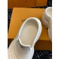  LV shark Clog   , Size 39-45