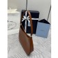Borsa a spalla Prada Cleo in pelle spazzolata-Brown