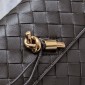 Bottega Veneta Andiamo Clutch-Fondant
