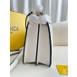 Fendi Peekaboo Iseeu Small Bag -White