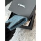 Chanel Blue pelle granulata piccolo portafoglio piegato hardware oro