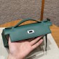 Hermes Kelly Pochette in Swift Leather-Vert Vertigo