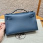Hermes Kelly Pochette in Swift Leather-Blue de presse
