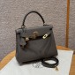Hermes Kelly 25 / 28  in togo leather-Mauve pale