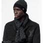 Sciarpa e cappello in cashmere LV