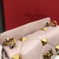 Valentino Borsa a Spalla Roman in Nappa - Media / Grande 
